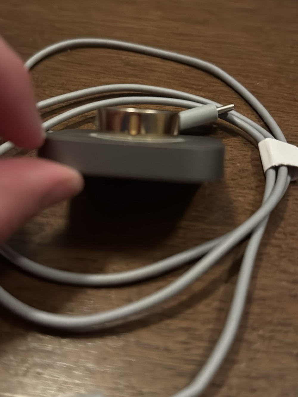 Oura Gold w/ Charger and USB-C Cable